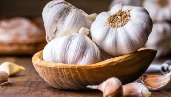 Benefits Of Raw Garlic