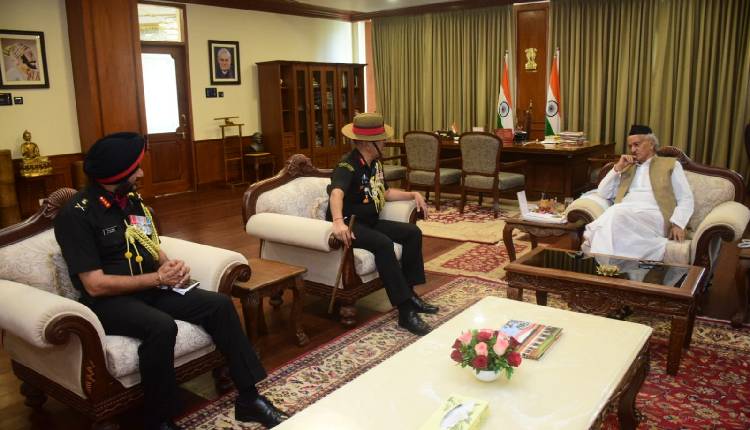 Army Commander Southern Command | Army Commander Southern Command meets Hon'ble Governor and Chief Minster of Maharashtra
