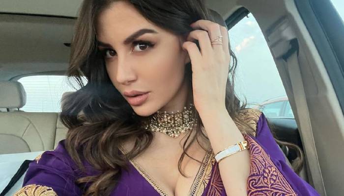 Giorgia Andriani | Giorgia Andriani Is Elegance Personified In A 72k Purple Saree, Check Out The Diva's Most Stunning Ethnic Wear Looks