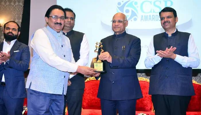 Prof. Dr. Sanjay B. Chordiya | Suryadatta Founder Prof. Dr. Sanjay B. Chordiya honored with 'CSR Award-2023' at the hands of Hon. Governor Ramesh Bais