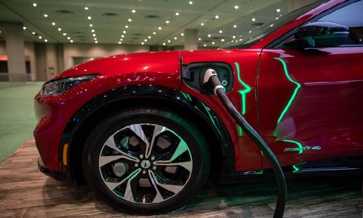 Pune Emerges as India's EV Hub | Pune Emerges as India's EV Hub with Rs 13,500 Crore Investment
