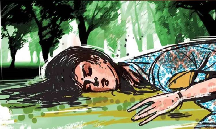 Pune Crime News | Fed up with torture by stepmother, young woman jumps off moving train, dies
