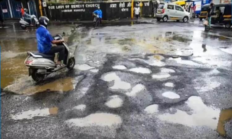 Pune PMC News | Potholes in Newly Asphalted Roads Raise Concerns over Quality and Accountability
