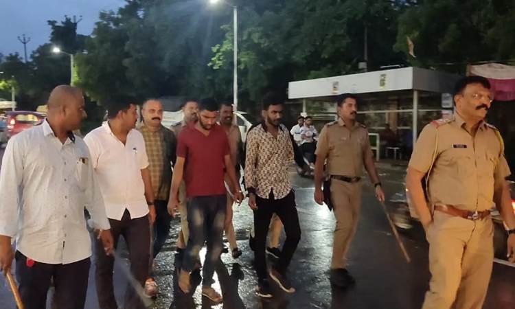Pune Crime News | Haveli police parade notorious criminal in areas where he had spread reign of terror
