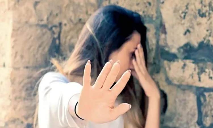Pune Crime News | 18-year-old college girl molested near Hadapsar police station, police arrested auto-rickshaw driver